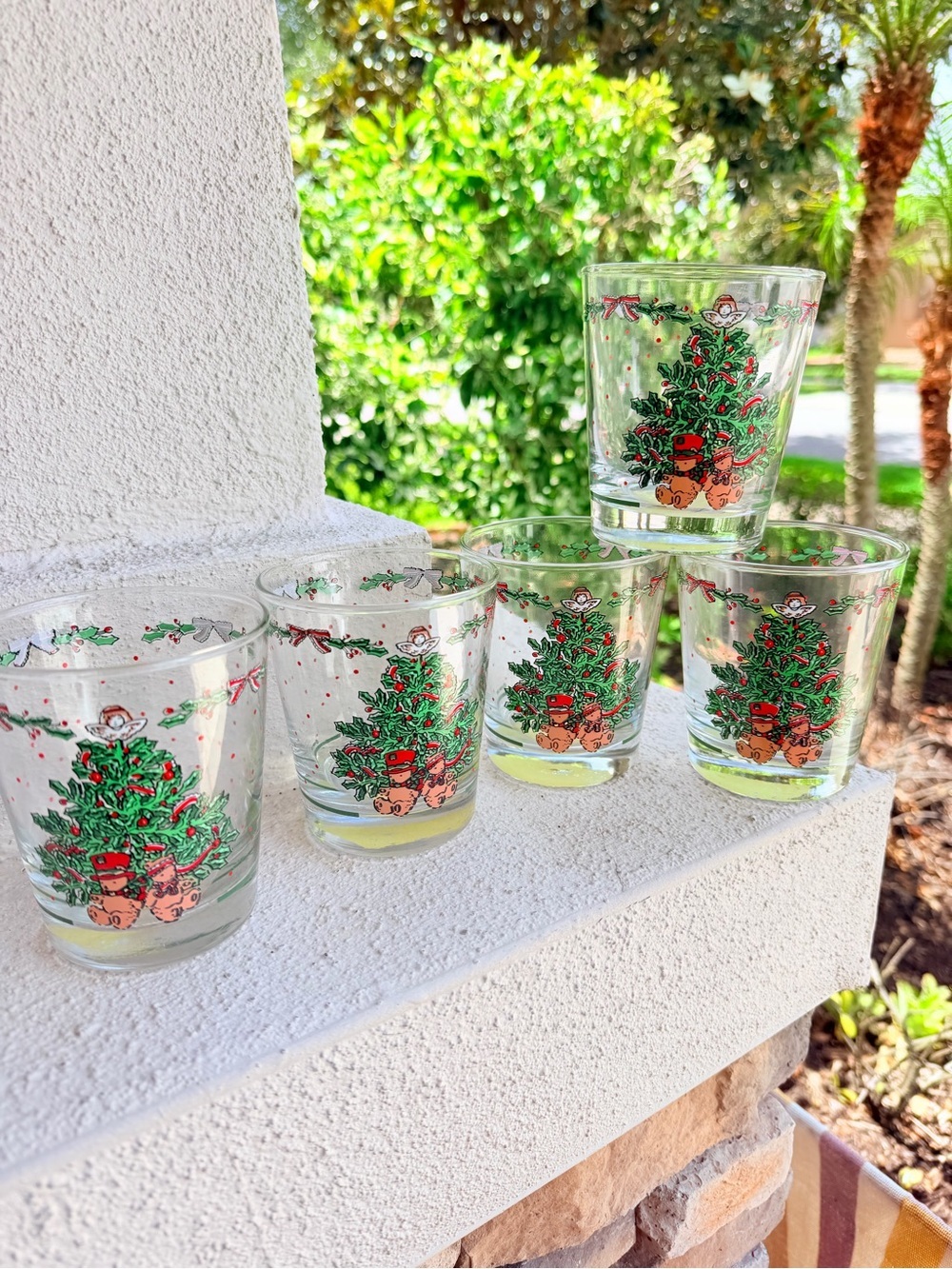 Set 5 1989 Holiday Short Tumbler Glasses Christmas Tree Teddy Bears-org. Price T